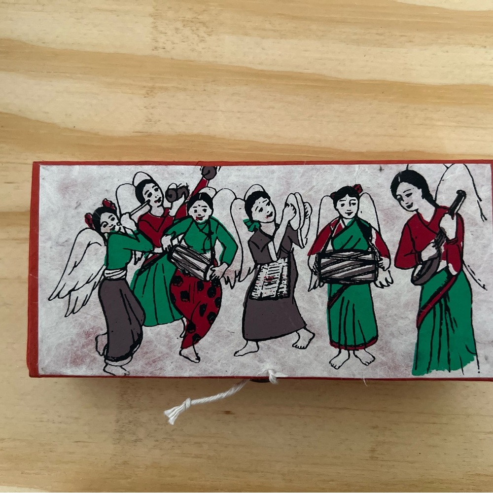 Vintage Musical Angels from Nepal Knotcraft Center Set of 4 - Picture 9 of 9